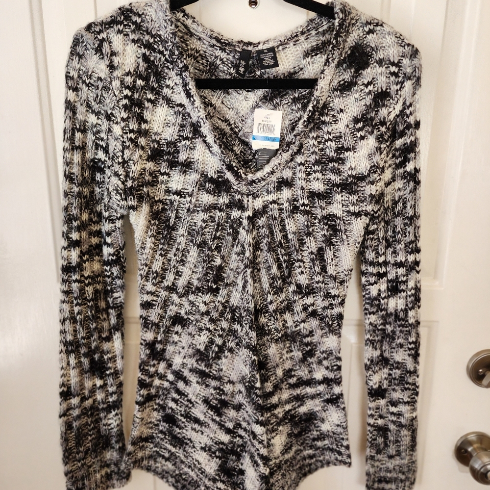 NWT Ultra Flirt Sweater